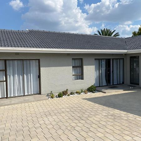 Staysure Guesthouse Alberton Kültér fotó